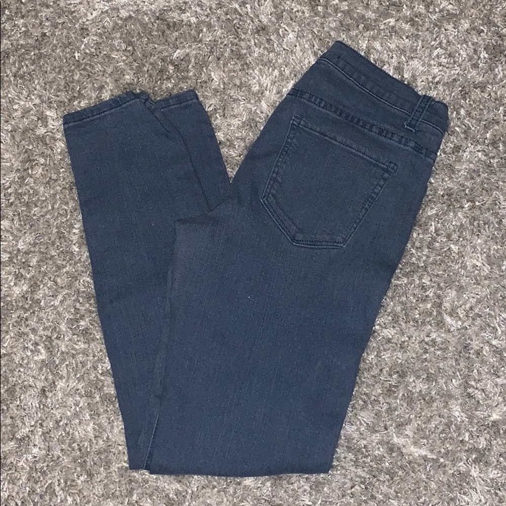 Skinny Jeans - Picture 3 of 4